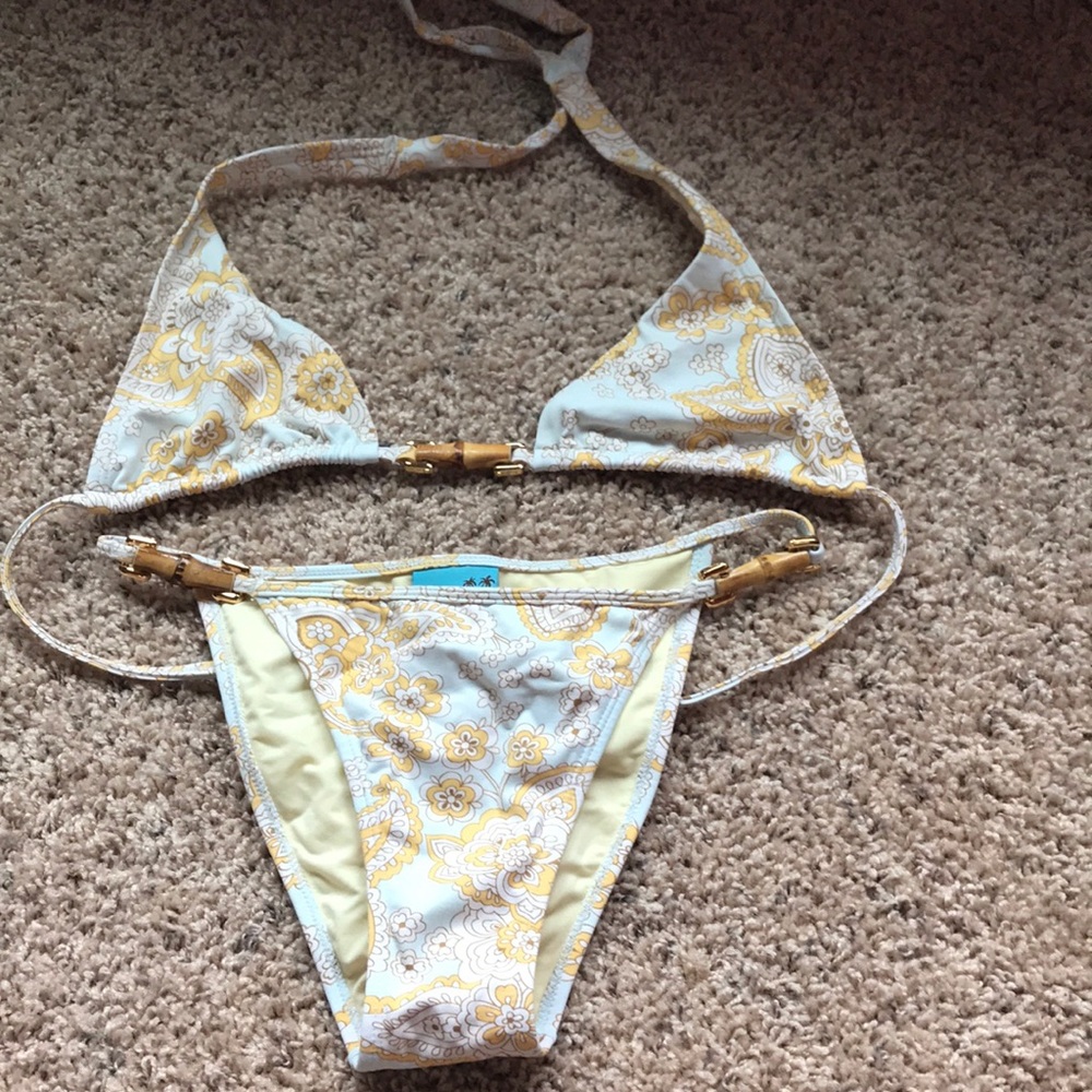 Bathing suit